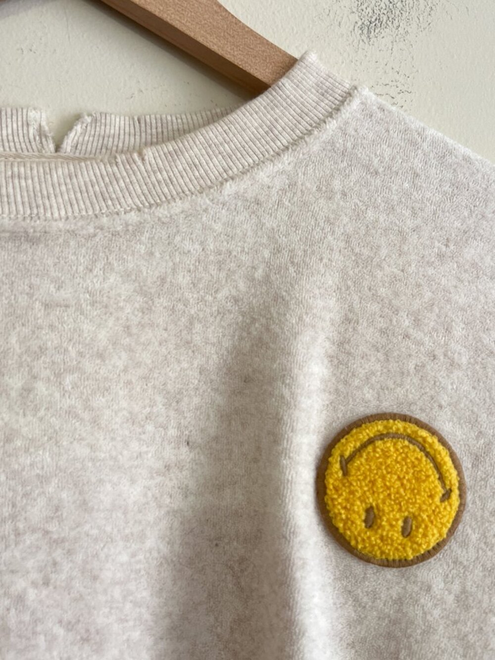 Aerie Cream Smiley Face Oversized Chill Cozy Crew Sweatshirt - Picture 3 of 6